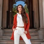 Modne ubrania basic – wygodne komplety