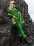 Sweter oversize – poznaj ciekawe trendy w hurtowni