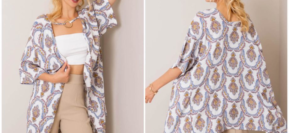 Lekka narzutka damska we wzory