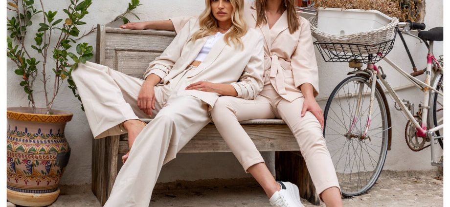 Internetowa hurtownia odzieży Factoryprice.eu oferuje szeroki wybór modnych kompletów