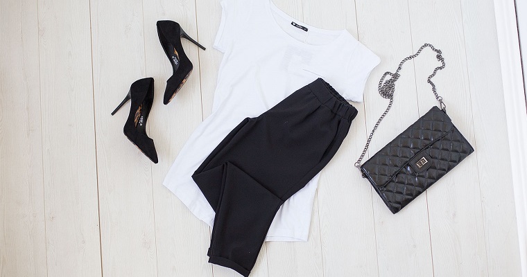 Co założyć na rozpoczęcie roku? Gotowe zestawy ze sklepu eButik