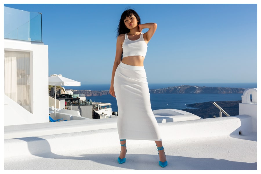 Komplety dwuczęściowe ze spódnicą hurt - poznaj modowe hity