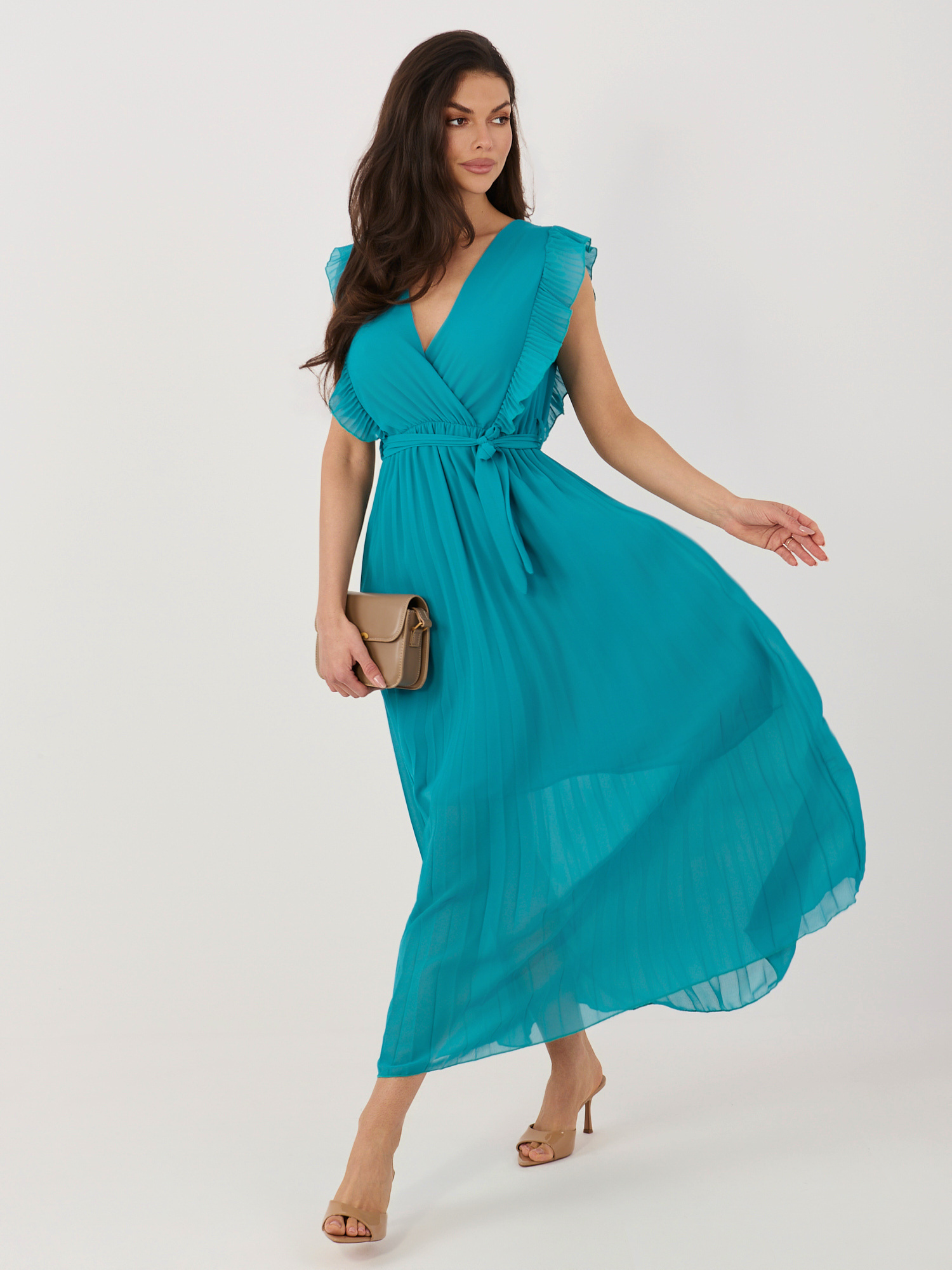 Sukienki damskie - poznaj najmodniejsze modele na wiosnę!