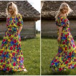 Letnia maxi sukienka hiszpanka w kwiaty