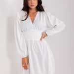 Najpiękniejsze sukienki na wesele – jakie cechy powinna mieć