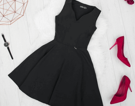 mała czarna, sukienki dresowe