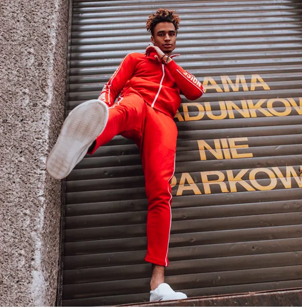 Męski strój sportowy