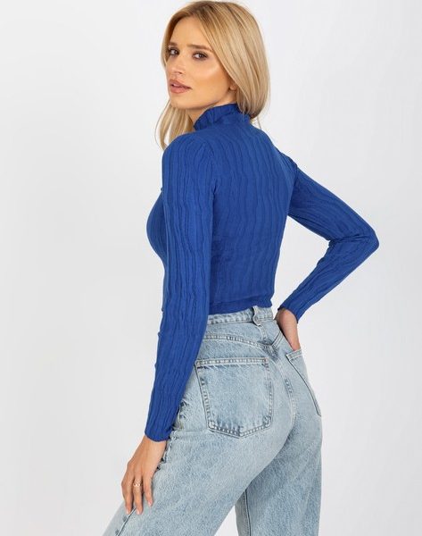 Kobaltowy krótki sweter ze stójką – niezbędny element damskiej garderoby