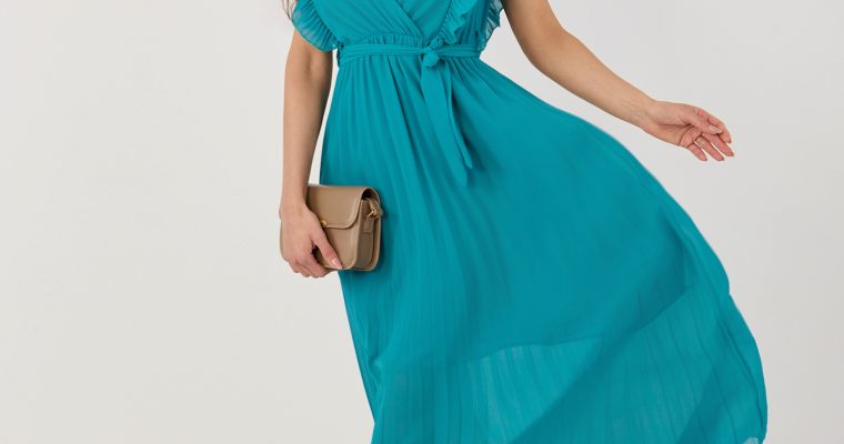 Sukienki damskie - poznaj najmodniejsze modele na wiosnę!